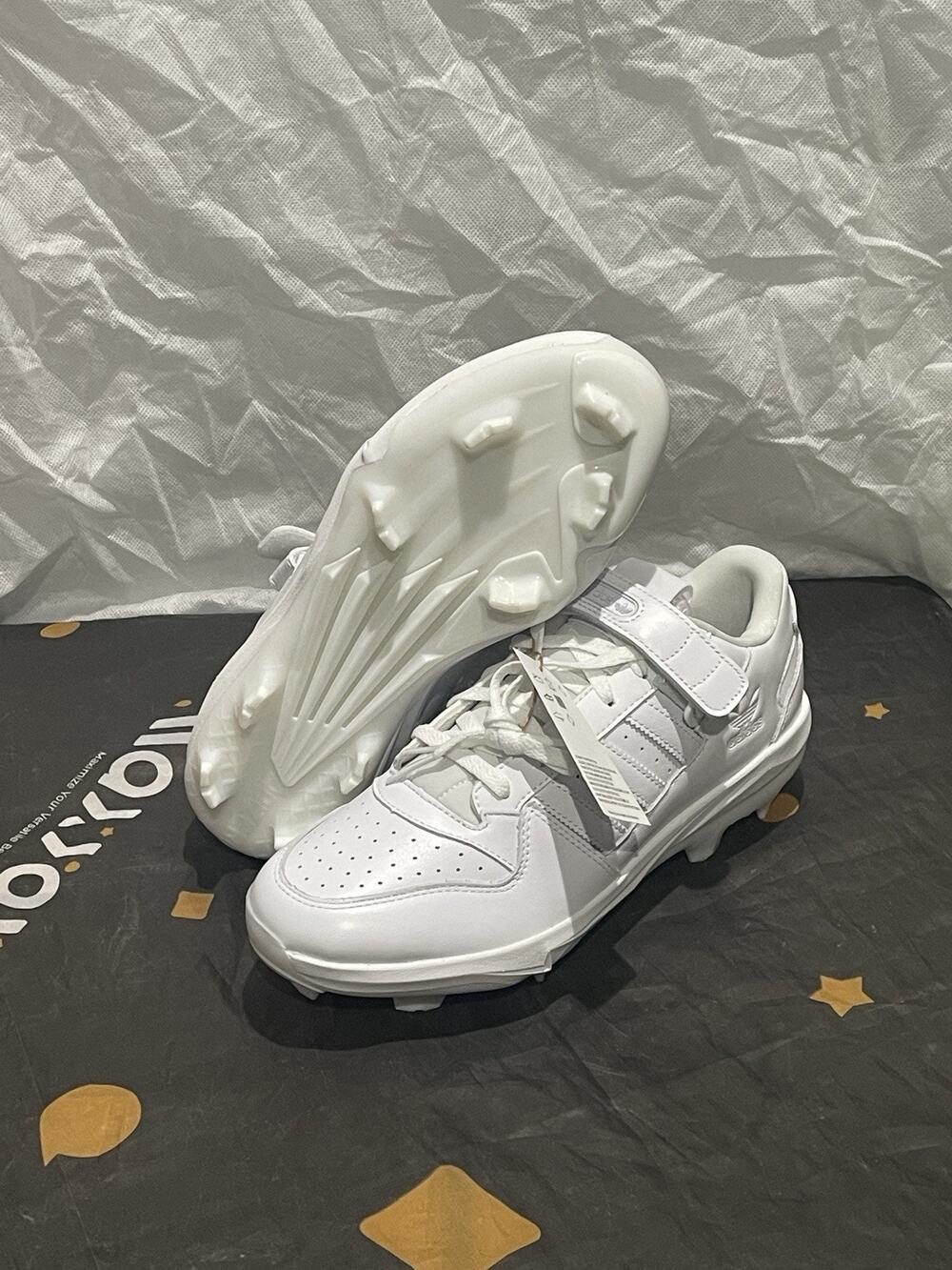 New Men’s 10 Adidas Forum TPU Baseball Cleats BSB Triple White JR9613